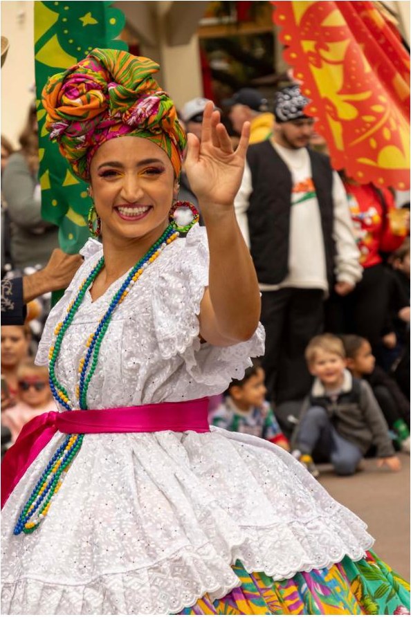 Viva Navidad, Disney California Adventure Park, Michela Melone